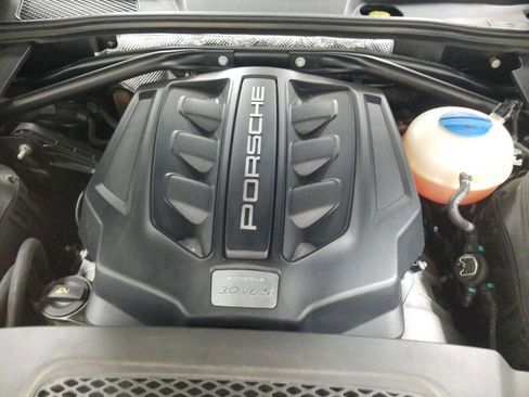 Used 2015 Porsche Macan S image 31