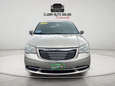 Used 2012 Chrysler Town & Country Touring w/ Entertainment Group #1 FWD image 2