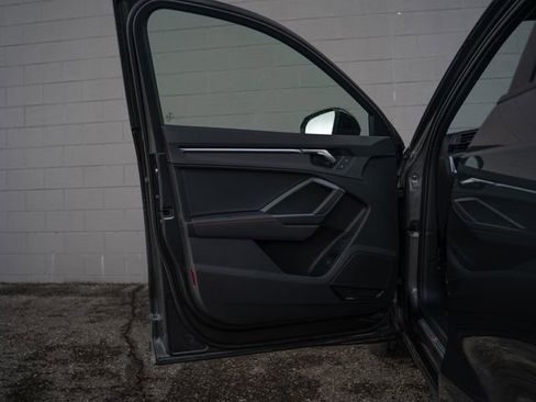 Used 2025 Audi Q3 2.0T Premium Plus w/ Premium Plus Package image 15