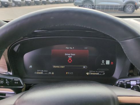 Used 2021 Lincoln Corsair Reserve w/ Equipment Group 201A image 18