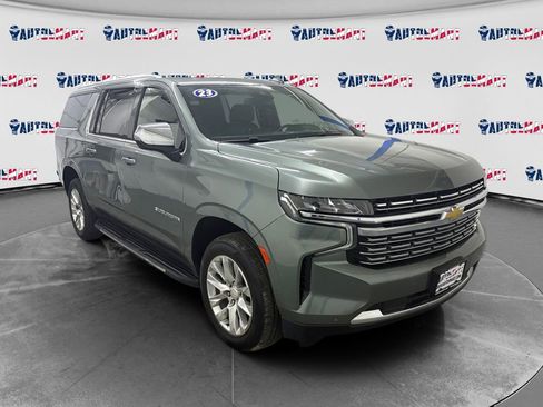 Used 2023 Chevrolet Suburban Premier AWD/4WD image 1