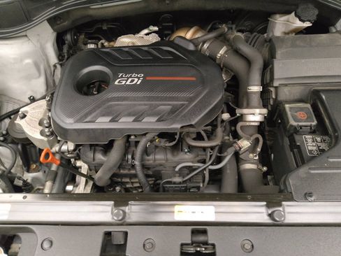 Used 2017 Hyundai Santa Fe Sport image 30