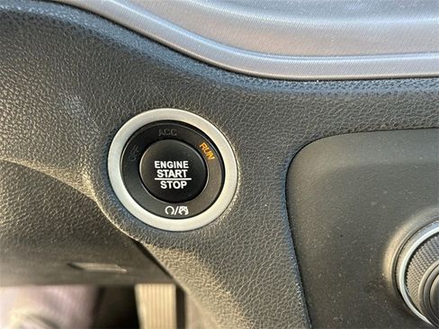 Used 2023 Dodge Charger R/T image 15