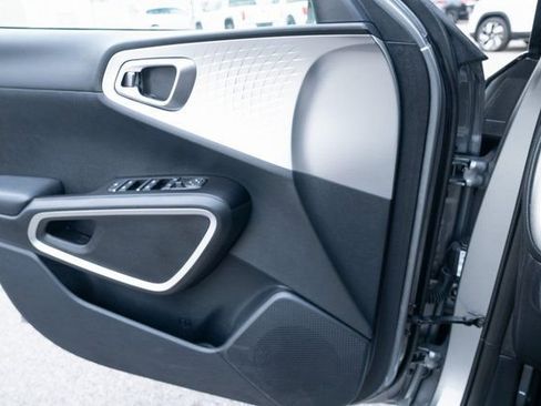 Used 2024 Kia Soul LX w/ Option Group 015 image 25