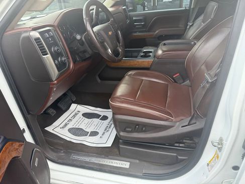 Used 2015 Chevrolet Silverado 2500 High Country w/ Duramax Plus Package AWD/4WD image 30
