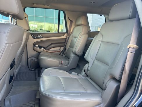 Used 2019 Chevrolet Tahoe Premier image 18
