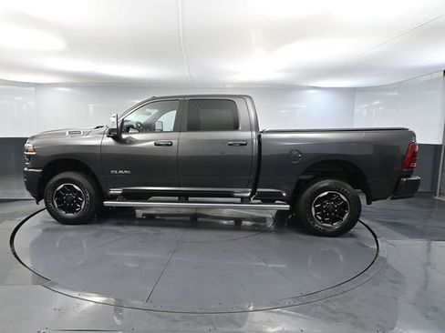 Used 2026 RAM 2500 Laramie AWD/4WD image 11