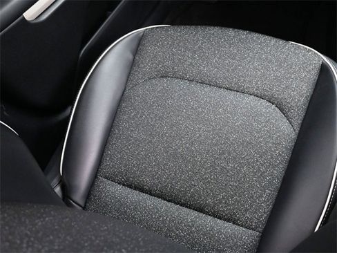 Used 2025 Kia K4 GT-Line image 13