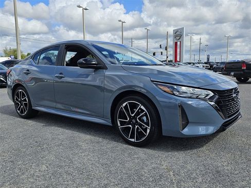 New 2025 Nissan Sentra SR w/ Trunk Package image 15