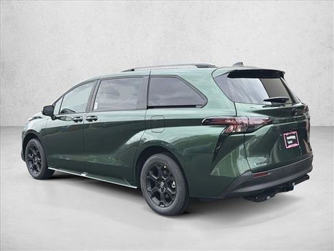 New 2026 Toyota Sienna XLE Woodland Edition image 7