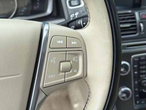 Used 2015 Volvo XC60 T5 Premier w/ Proximity Package FWD image 30