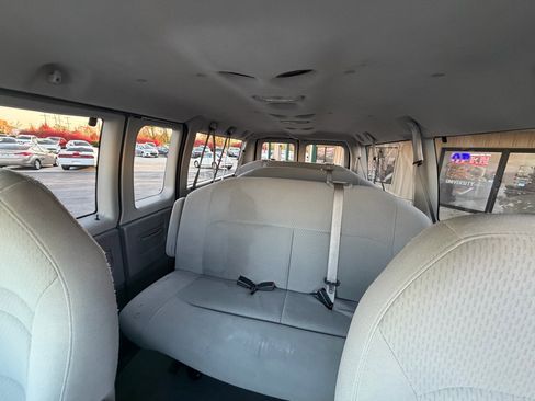 Used 2008 Ford E-350 and Econoline 350 XLT image 20