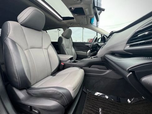 Used 2020 Subaru Outback Limited image 30