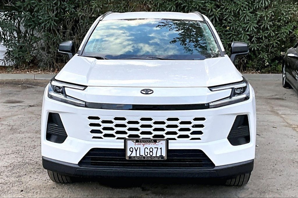 Used 2026 Toyota RAV4 LE FWD image 2