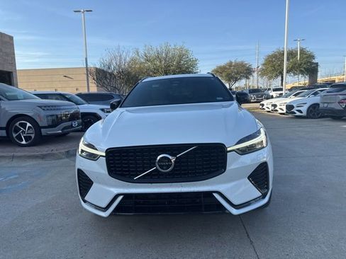 Used 2023 Volvo XC60 B5 Ultimate w/ Protection Package Premier image 11