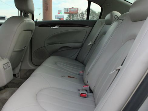 Used 2006 Buick Lucerne CXL w/ Luxury Package image 10