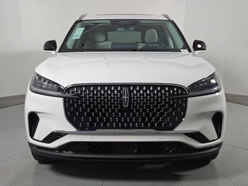 New 2026 Lincoln Aviator Reserve w/ Luxury Package image 10