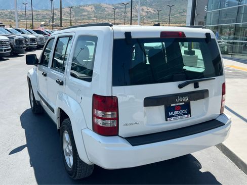 Used 2010 Jeep Liberty Sport AWD/4WD image 10