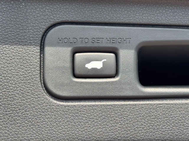 Used 2023 Honda Pilot Elite image 14