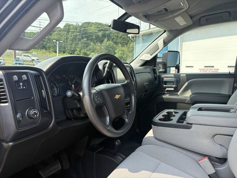 Used 2018 Chevrolet Silverado 3500 W/T w/ WT Convenience Package AWD/4WD image 14