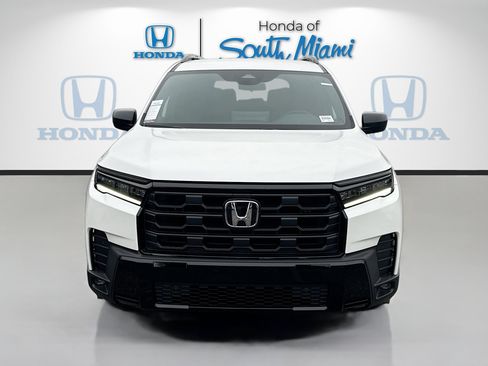 New 2026 Honda Pilot Sport image 2