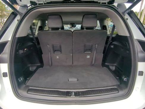 Certified 2023 Jeep Grand Cherokee L Limited AWD/4WD image 14