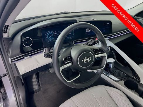 Used 2024 Hyundai Elantra Limited FWD image 9