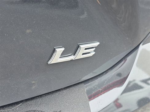 Used 2025 Toyota Camry LE image 9