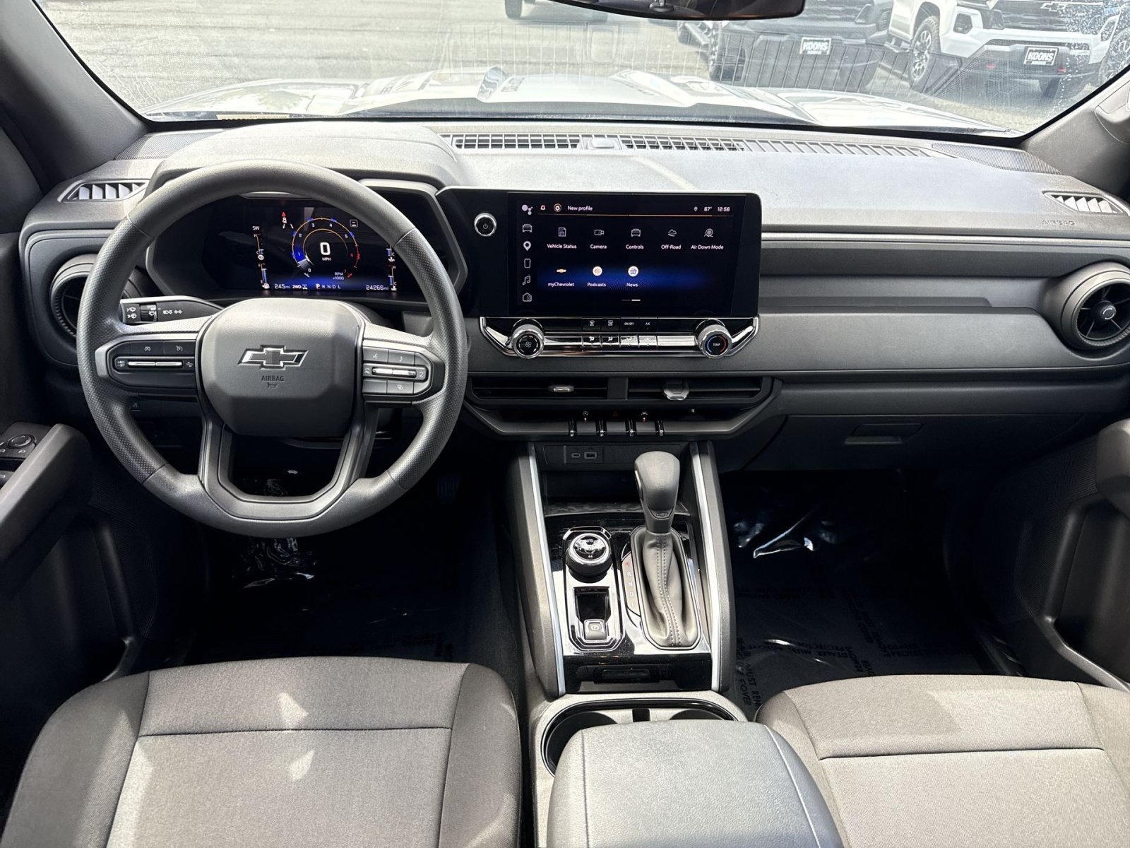 Used 2023 Chevrolet Colorado Trail Boss w/ Technology Package AWD/4WD image 24