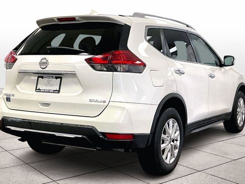 Used 2017 Nissan Rogue SV image 11