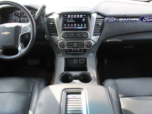 Used 2016 Chevrolet Suburban LT image 18