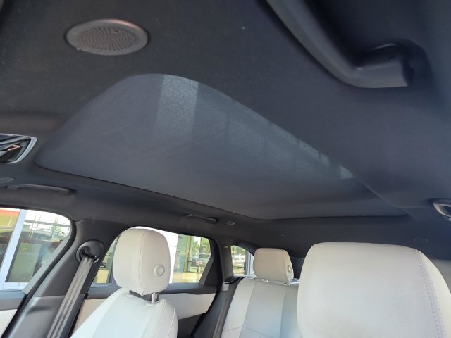 Used 2024 Land Rover Range Rover Velar Dynamic SE AWD/4WD image 7