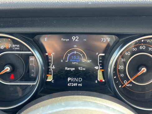 Used 2021 Jeep Wrangler Unlimited Sahara image 21