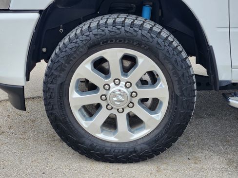 Used 2023 RAM 2500 Laramie AWD/4WD image 10