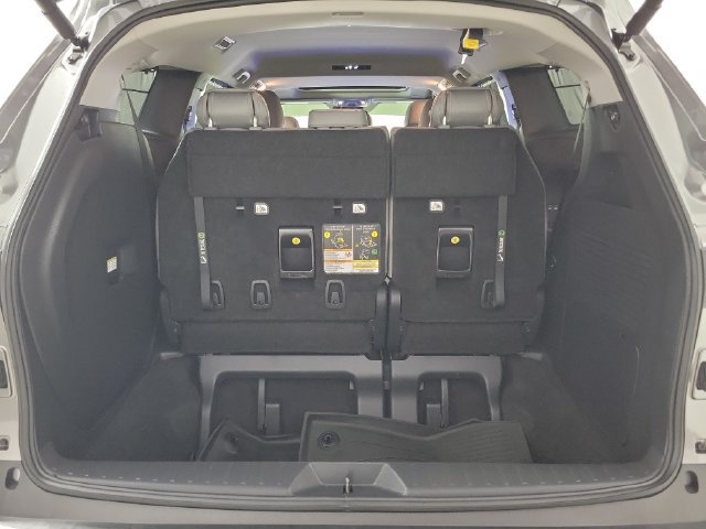 Used 2026 Toyota Sienna XLE FWD image 10
