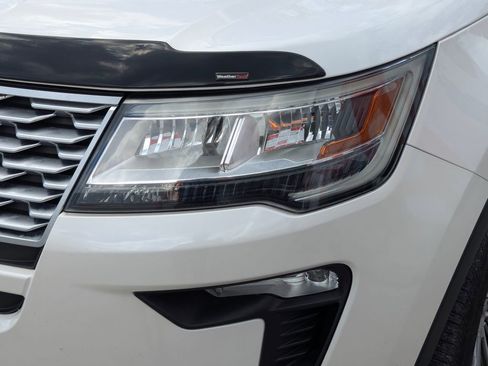 Used 2018 Ford Explorer Platinum image 9