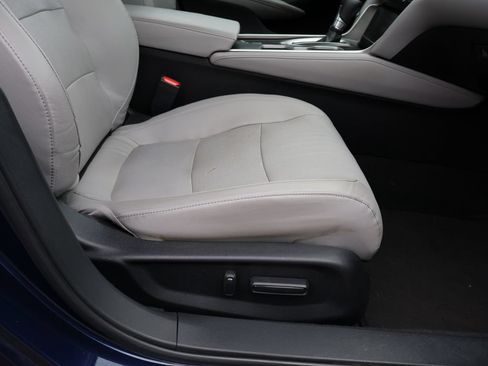 Used 2018 Honda Accord EX-L image 10