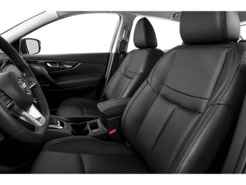 Used 2019 Nissan Rogue Sport S image 9