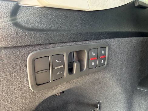 Used 2018 Audi Q7 3.0T Prestige w/ Prestige Package AWD/4WD image 18
