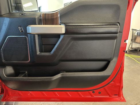 Used 2016 Ford F150 Lariat image 22