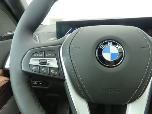 Certified 2026 BMW X5 xDrive40i w/ Premium Package AWD/4WD image 12