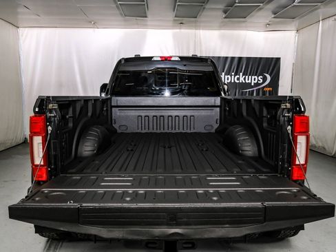 Used 2022 Ford F450 Platinum image 54