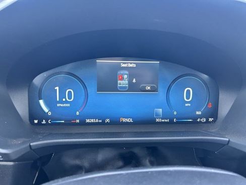 Certified 2025 Ford Escape Platinum AWD/4WD image 17