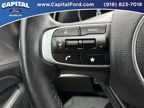 Used 2023 Kia Sportage EX image 24