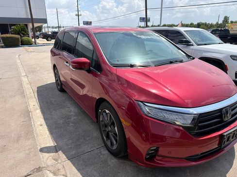 Used 2024 Honda Odyssey Elite image 5