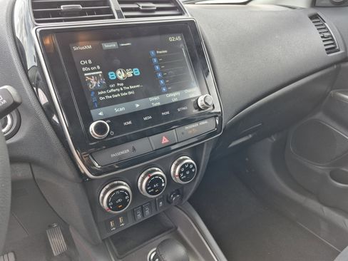 Used 2025 Mitsubishi Outlander Sport ES image 11