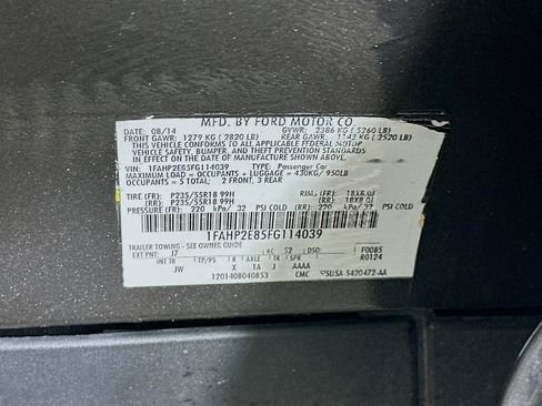 Used 2015 Ford Taurus SEL w/ Equipment Group 201A FWD image 12