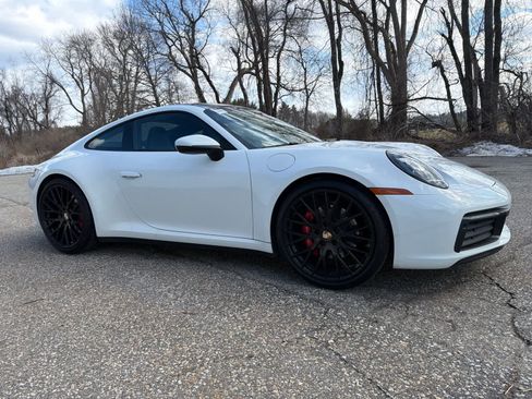 Used 2022 Porsche 911 Carrera 4S image 6