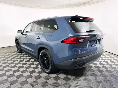 Used 2024 Toyota Grand Highlander Platinum image 5