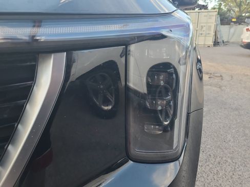 Used 2025 Kia Sorento S w/ Panoramic Sunroof Package FWD image 9